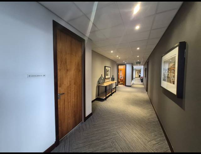 988M² OFFICE TO LET IN SANDTON CENTRAL